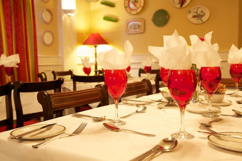 Castlerea Tully'S Hotel מראה חיצוני תמונה