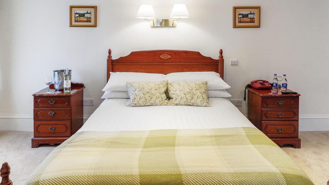 Castlerea Tully'S Hotel מראה חיצוני תמונה