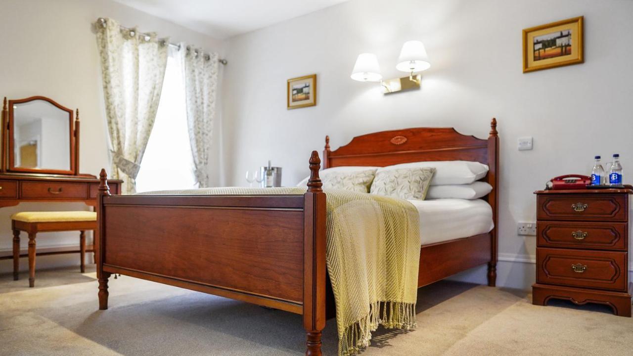 Castlerea Tully'S Hotel מראה חיצוני תמונה